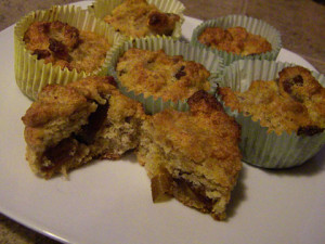 SCD-Fluffy-Date-Cakes