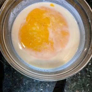 Eggs and Lemon Juice for yogurt cake